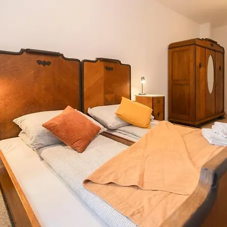 Arteon With Terrace Apartment
