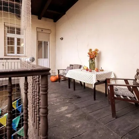 Arteon With Terrace Apartment